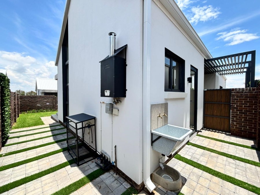 3 Bedroom Property for Sale in Helderzicht Eco Estate North West